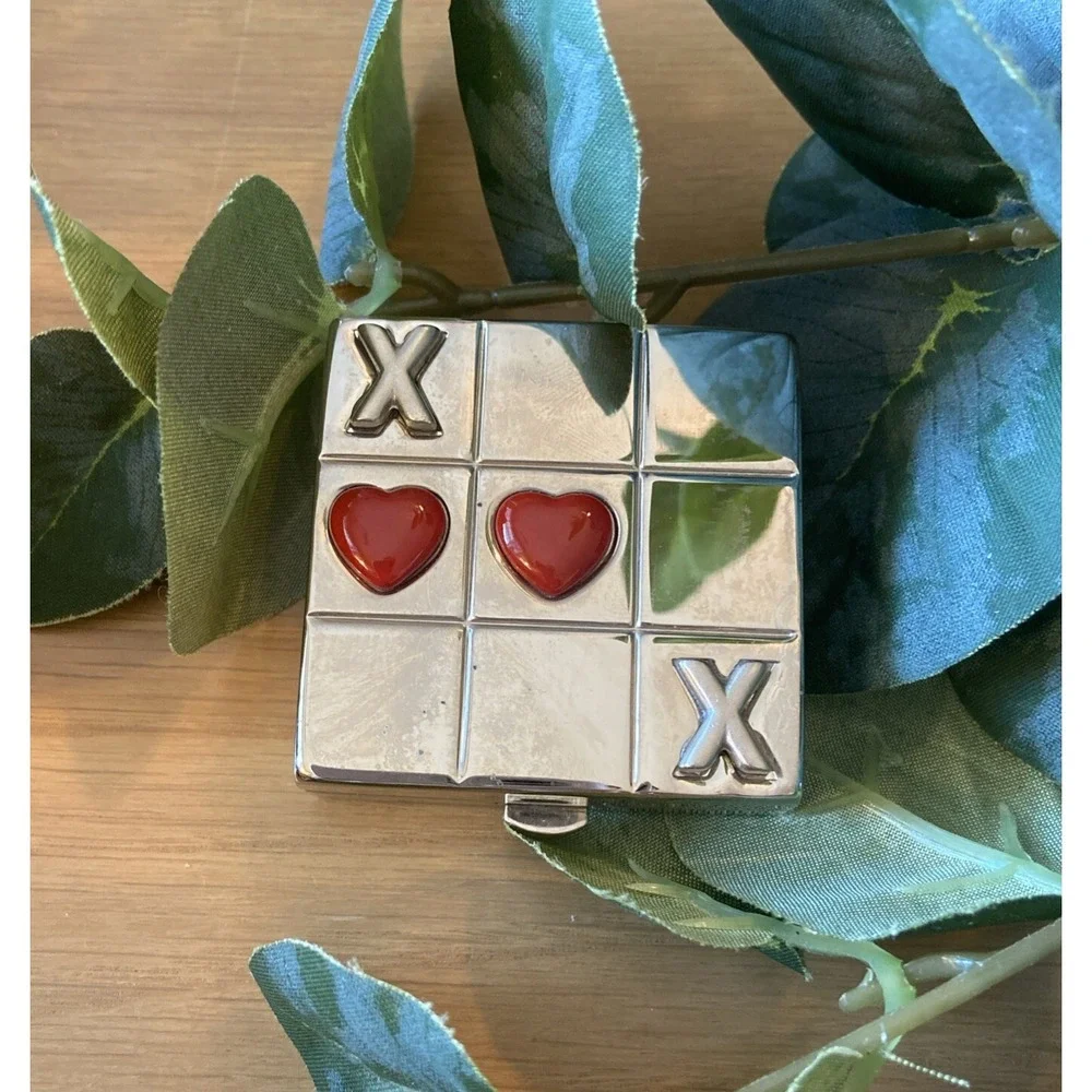 RARE Vintage Clinique Silver Tic Tac Toe Heart Compact Matte Beige 01 Powder